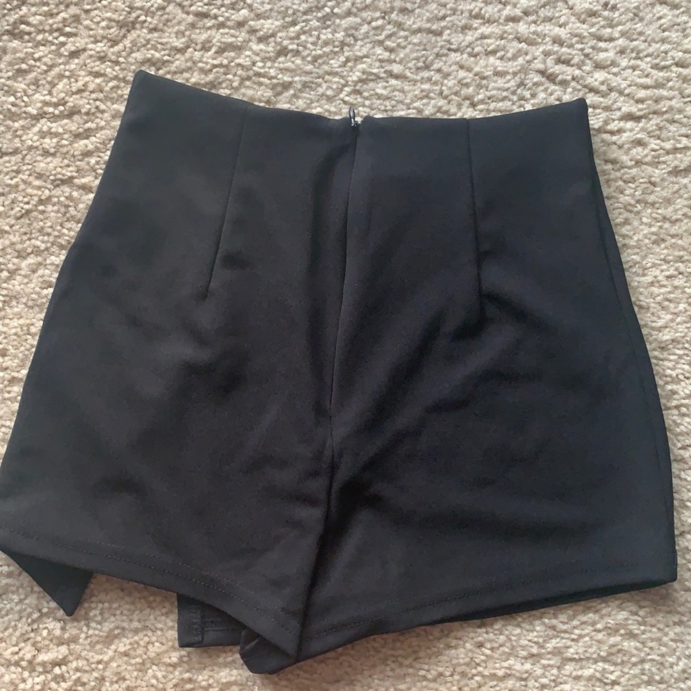 SHEIN black skort